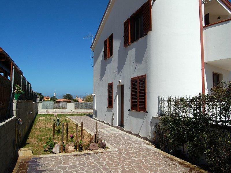 Rosa Сasa de vacaciones SantʼAntìoco